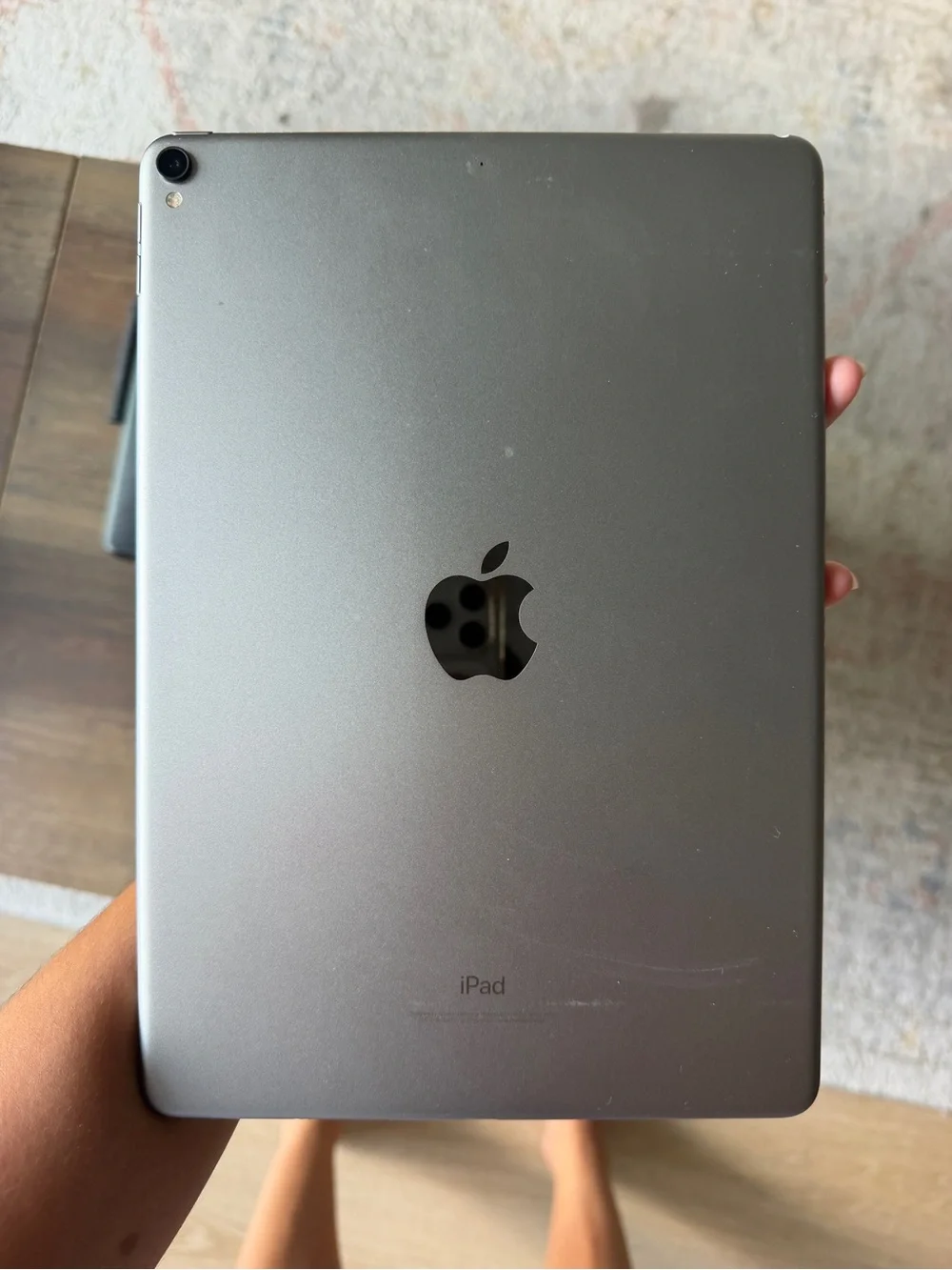 Apple iPad Pro with Black Logitech Keyboard Case, Apple Pencil & Charger